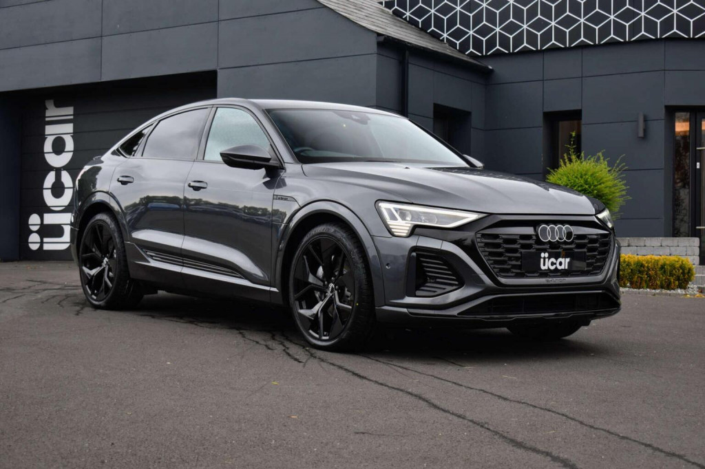 2023 Audi Q8 E-tron