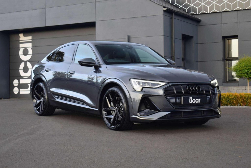 2022 Audi e-tron